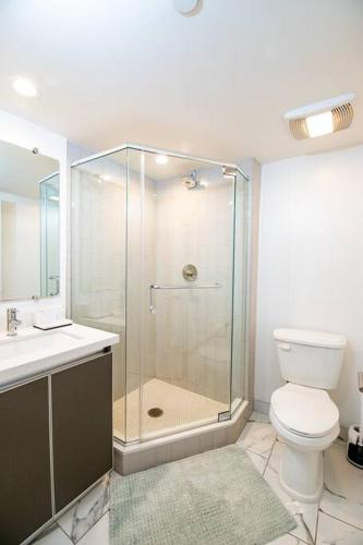 Luxury 2Bed/2Bath Apt in West Hollywood w/ Rooftop photo 28