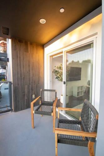 Luxury 2Bed/2Bath Apt in West Hollywood w/ Rooftop photo 32