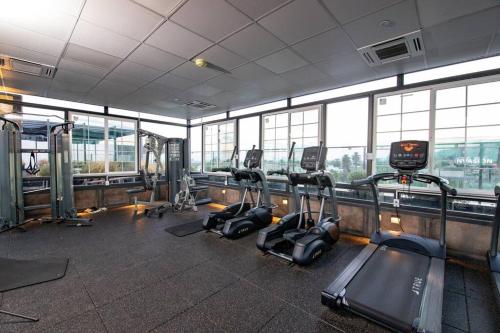 Luxury 2Bed/2Bath Apt in West Hollywood w/ Rooftop photo 37