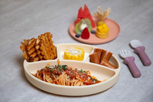 Makanan di atau berdekatan resort