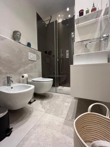 De Angeli's Suite
