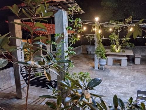 Κήπος έξω από το Sinali Villa