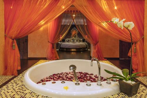Fotografie z fotogalerie ubytování Kupu Kupu Jimbaran Beach Hotel & Spa by L’Occitane v destinaci Jimbaran