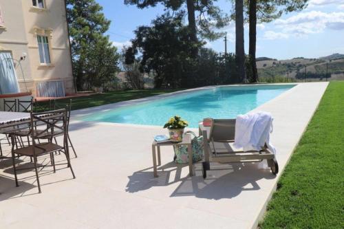 Πισίνα στο ή κοντά στο Villa Fazi - Liberty Style Villa With Private Pool & Park