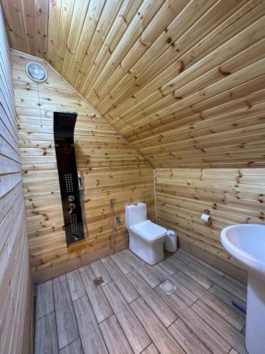 Kylpyhuone majoituspaikassa Nature Forest Cabins