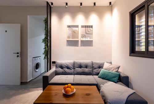 Гостиная зона в Luxury Central Old Town Apartment