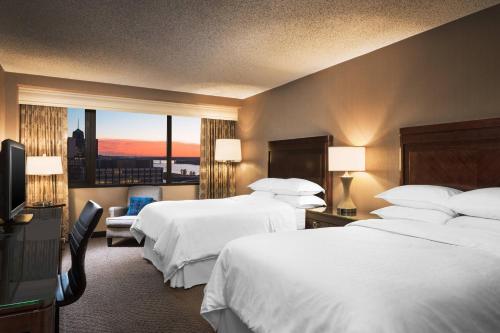 Sheraton Memphis Downtown Hotel Image