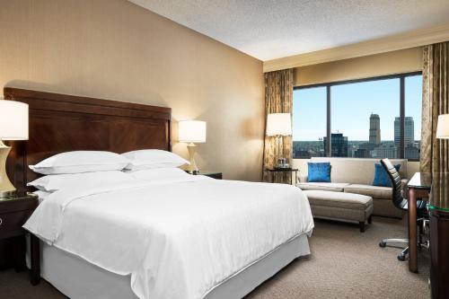 Sheraton Memphis Downtown Hotel Image