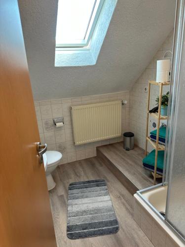 Ένα μπάνιο στο Ferienwohnung in Ettinghausen