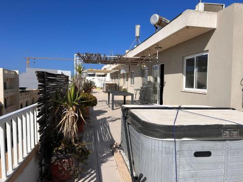 Galeriebild der Unterkunft Claureece Court Mgarr in Mġarr
