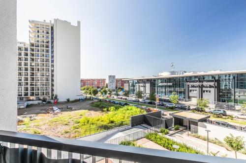 Harmony House - Rho Fiera 6min - Free Parking - Terrace