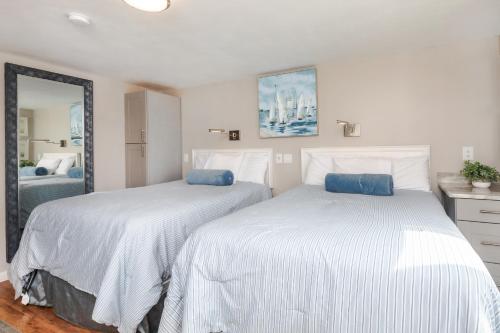 Ένα ή περισσότερα κρεβάτια σε δωμάτιο στο The Atlantic Motel