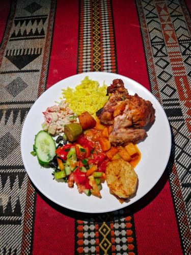ホステルの敷地内または近くでの食事または食べ物