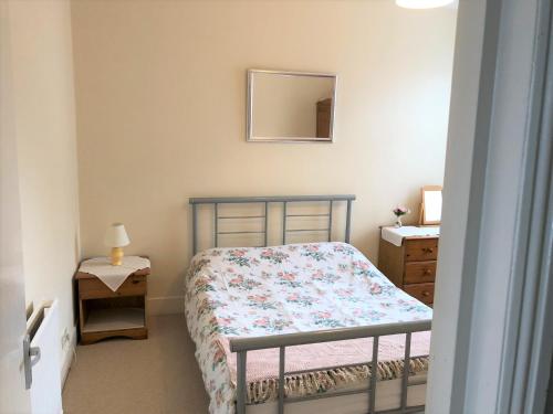 Spacious West London 2 Bedroom Apartment photo 43