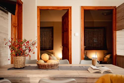 Fotografie z fotogalerie ubytování Kotyogó Apartmanok, Bogács v destinaci Bogács