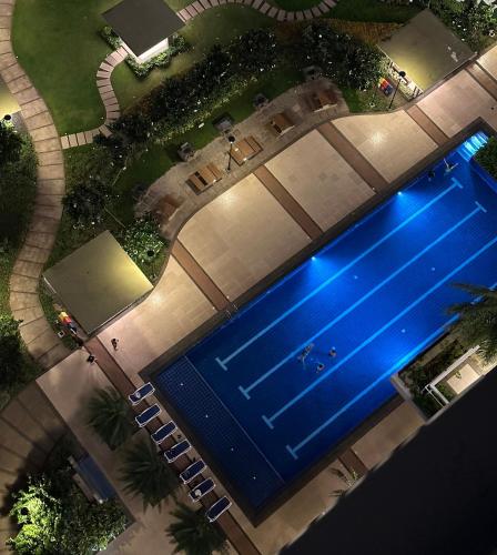 Kolam renang di atau dekat dengan Celandine Residence by DMCI