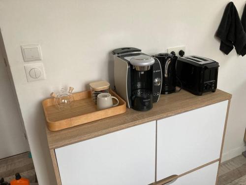 Oprema za pripravo čaja oz. kave v nastanitvi Bel appartement hyper centre