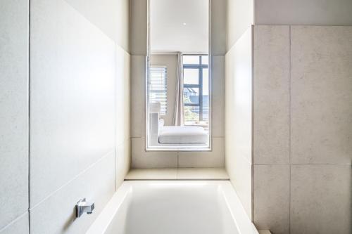 Koupelna v ubytování Belina - Quayside Canal Front