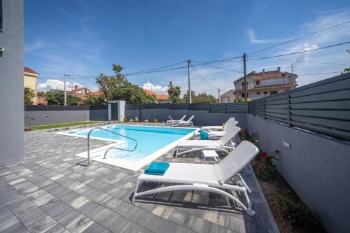 Villa Danica with pool