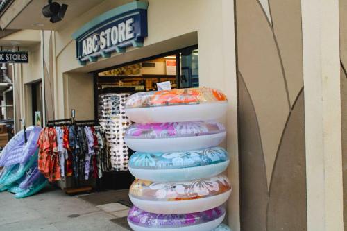a stack of plates in front of a store at Seashore Waikiki studio 1 block from a beach No Resort Fees in Honolulu
