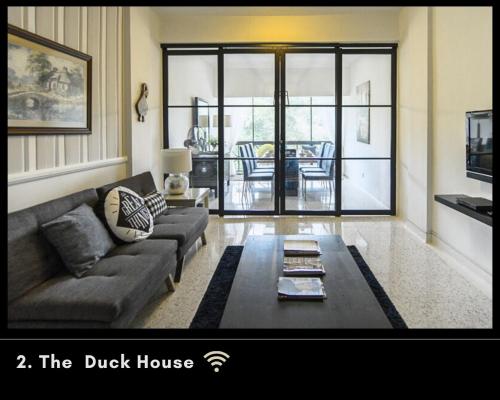 a living room with a couch and a table at ThatNicePlace in Selesa Hillhome, Bukit Tinggi, Bentong, Genting in Bentong