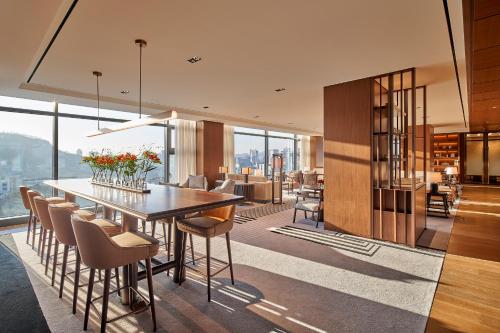 Фотография из галереи The Ambassador Seoul - A Pullman Hotel в Сеуле