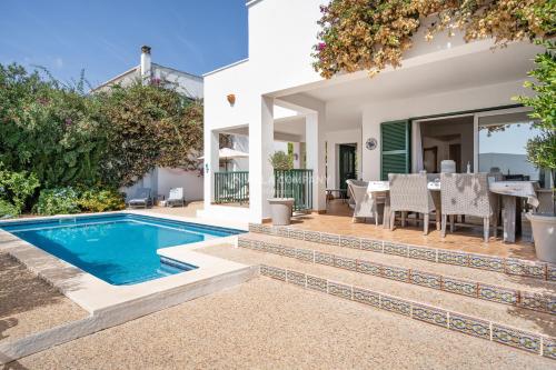 Πισίνα στο ή κοντά στο Villa Sa Calma 5
