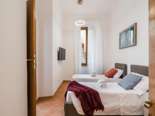 The Best Rent - Three-bedroom apartment near the Quirinale