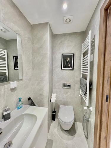 Bilik mandi di "Luxe Residence" Marsa avec Parking