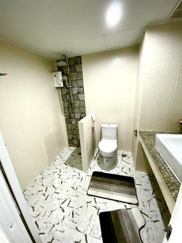 Koupelna v ubytování Private room hosted by Boyce 415