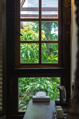 Aed väljaspool majutusasutust Arana Sri Lanka Eco Lodge and Yoga Center