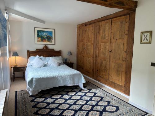 Katil atau katil-katil dalam bilik di Chateau Laffargue