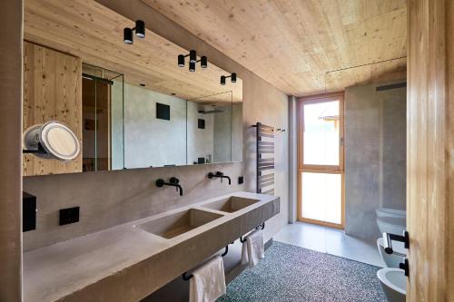 Ένα μπάνιο στο Mountain Lodge Margit