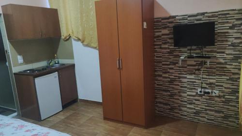 Kuhinja ili čajna kuhinja u objektu Grandino Mne rooms&apart
