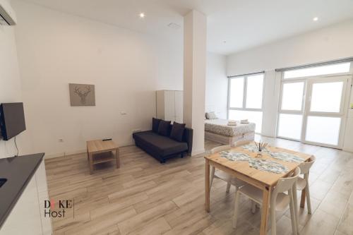 Santa Maria de la cabeza Apartments