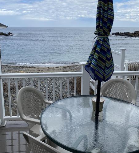 Perkins Cove Oceanfront Cottage – Photos 2