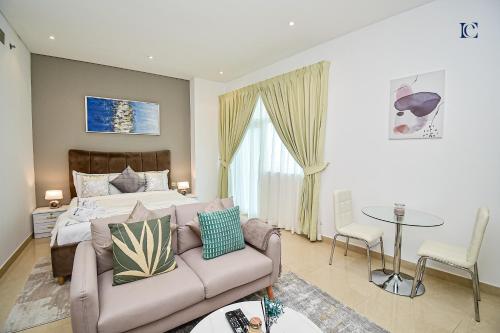 Budget Studio with Balcony, Yacht Bay Marina – BRZ