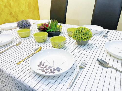 Makanan di atau berdekatan rumah percutian