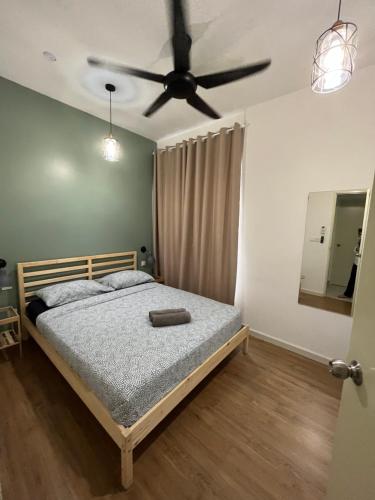 Katil atau katil-katil dalam bilik di COMFY SKY SUITE Free Wifi & Netflix