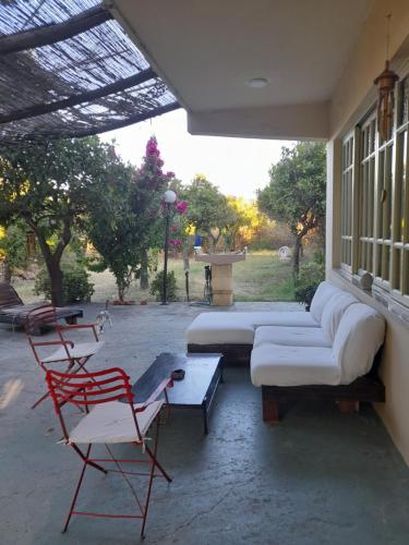Χώρος καθιστικού στο Keritis Country House
