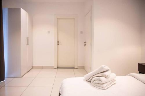 Galería fotográfica de Special 1 Bed Apt W/pool View @Embassy Gard 70m2 en Cantonments