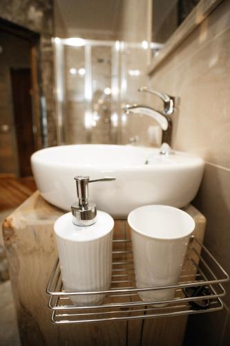 Un baño de Villa Tukhlay
