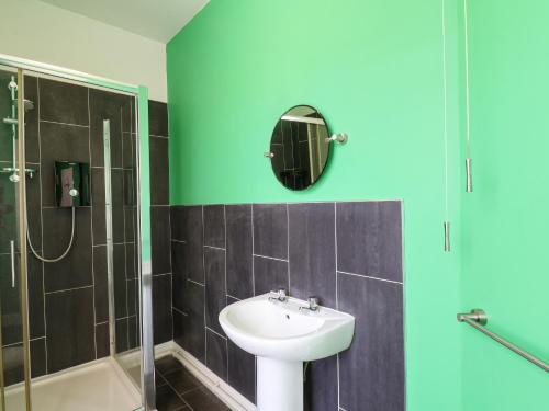 Koupelna v ubytování Moorland House