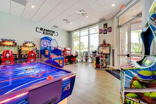 Pool, Games & Disney Magic! Epic Family Oasis photo 14