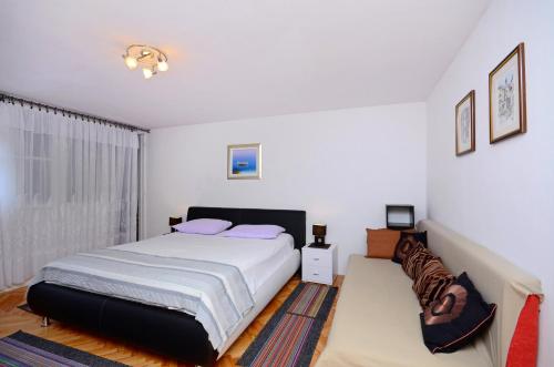 Apartment Diamar