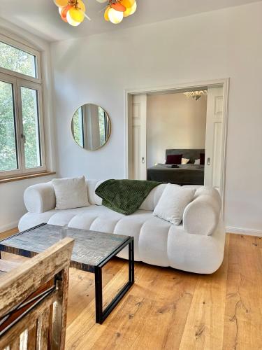 Posezení v ubytování Modernes City-Apartment mit Blick in den Park und 2 Bäder H9