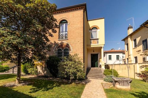 Villa Appiani, Prato della Valle, Padova – 2023 legfrissebb árai
