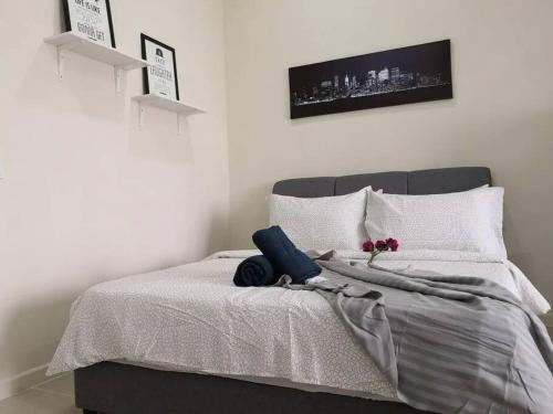 Cama ou camas em um quarto em Cozy Studio in Cyberjaya host by Forave Home