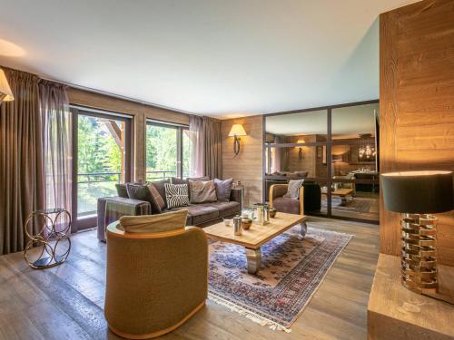 Appartement de standing avec balcon ensoleillé, 3 chambres, au cœur de Val-d'Isère - FR-1-694-322