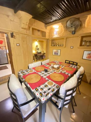 Fotografie z fotogalerie ubytování Hamari Haveli v destinaci Džaisalmér